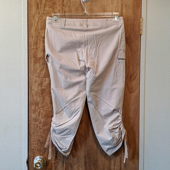 Wet Seal, Made In USA, Y2K Vintage, Ruched Hem Khaki Capri Pants, Size 5 - Picture 5 of 8